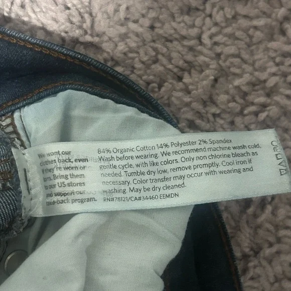 Eileen Fisher Dark Wash Skinny Jeans. size 2 - Picture 4 of 8
